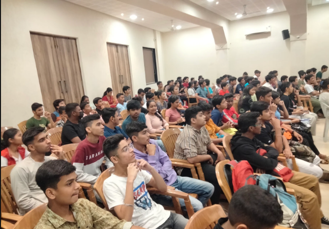 Best CBSE, ICSE, JEE, NEET, MHT-CET Coaching in Charni Road, Mumbai